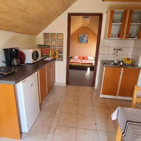 Apartment In Zamardi/balaton 20369
