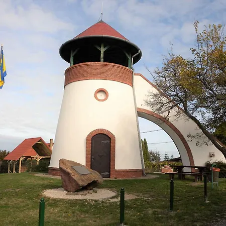 In Zamardi/balaton 20369 * زاماردي