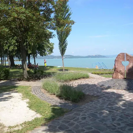 Appartement In Zamardi/balaton 20369