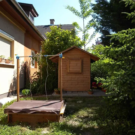 Appartement In Zamardi/balaton 20369