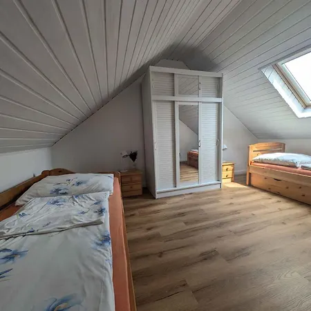 In - Balaton 20369 アパート *