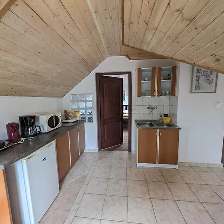 In - Balaton 20369 Zamardi